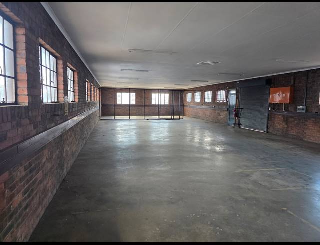 540M² WAREHOUSE TO LET IN ALRODE